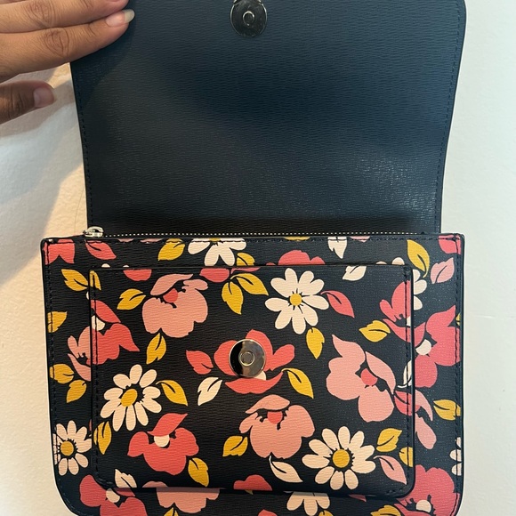 NWT Floral Kate Spade Remi Flap Chain Crossbody - Picture 6 of 9